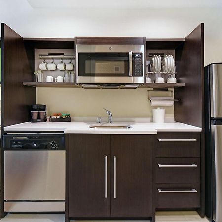 Home2 Suites By Hilton Белойт Екстер'єр фото